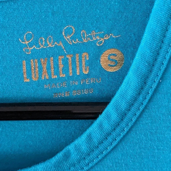 Lilly Pulitzer Luxletic Tarina Twist Front Tee - Picture 5 of 7